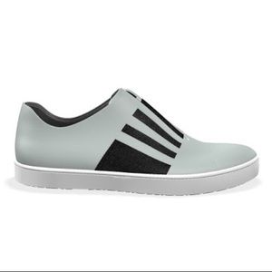 NEW IN BOX Shoes of Prey Leather Elastic Laceless Sneaker, Grey & Black, Sz 9.5